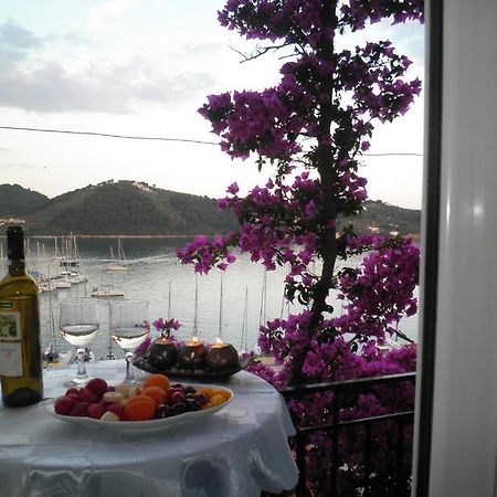 Babis Hotel Скиатос Екстериор снимка