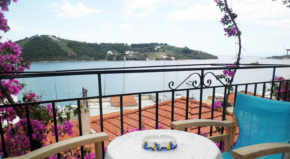 Babis Hotel Скиатос Екстериор снимка