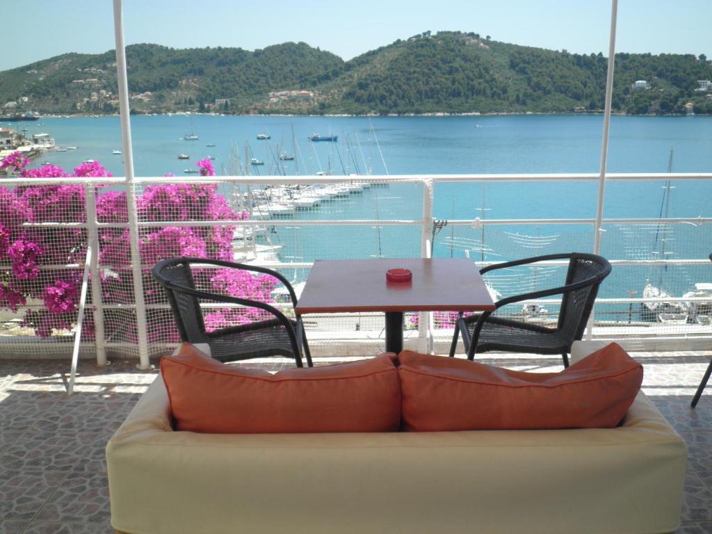 Babis Hotel Скиатос Екстериор снимка
