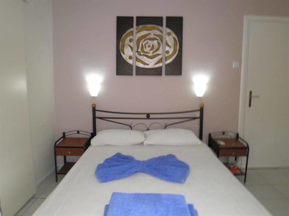 Babis Hotel Скиатос Екстериор снимка