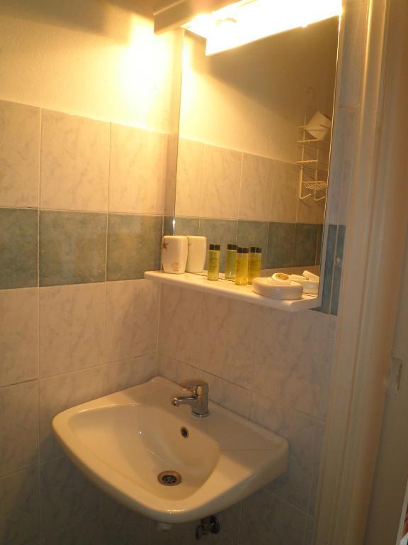 Babis Hotel Скиатос Екстериор снимка