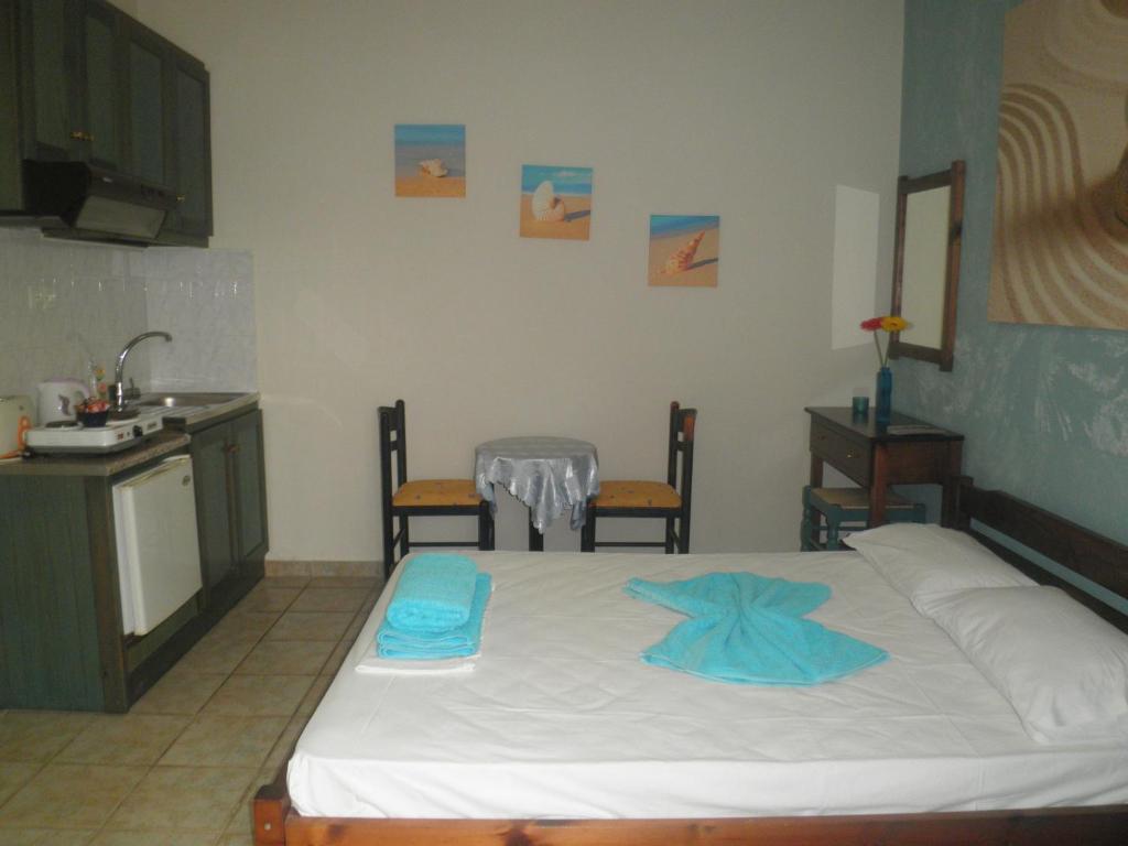Babis Hotel Скиатос Екстериор снимка