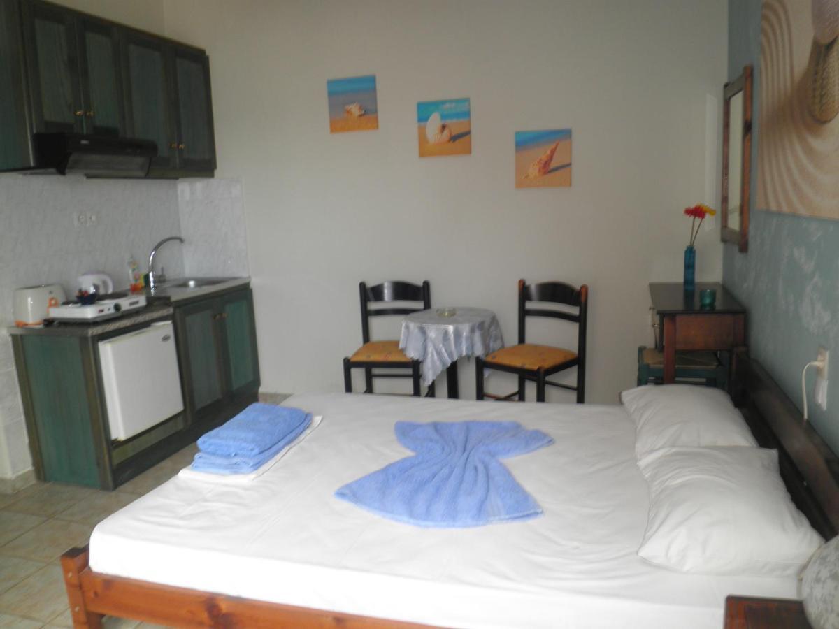 Babis Hotel Скиатос Стая снимка